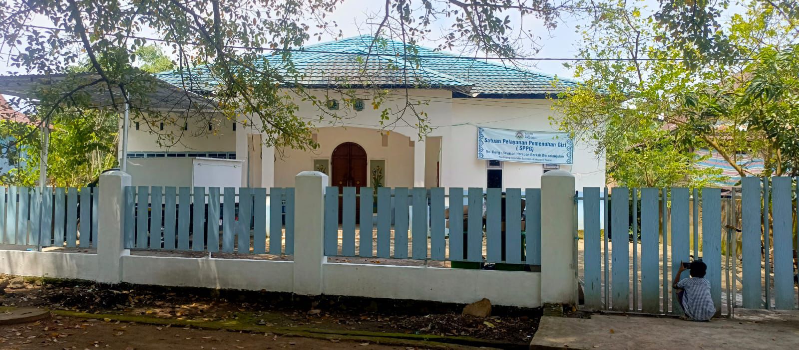 Dapur MBG di desa Padinging Takalar dinilai tak sesuai standar. (Ist)